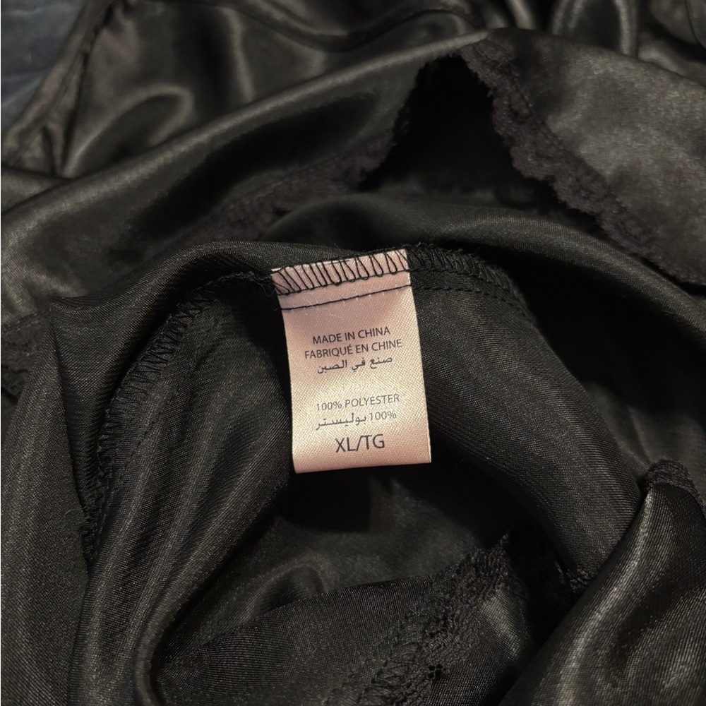 La Vie En Rose Black Satin Chemise with Lace Trim - Picture 6 of 7